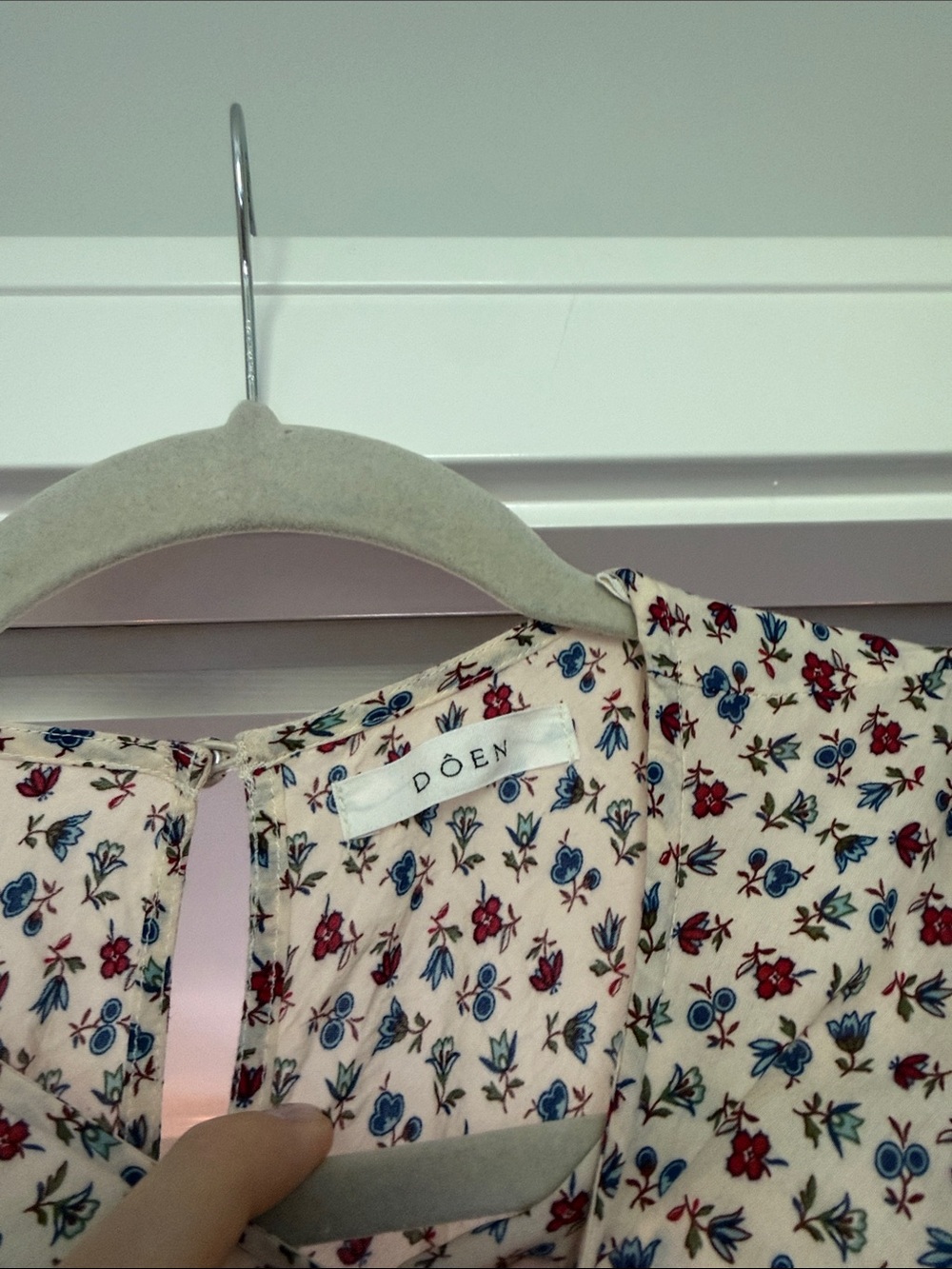 Doen Cream Maxi Dress with Pink and Green Floral Print - Picture 3 of 7